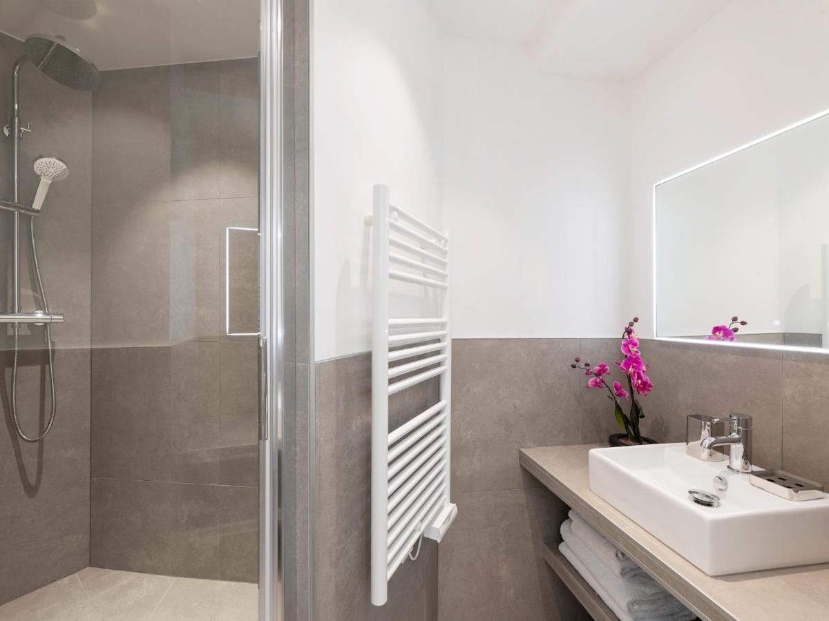 Livinparis - Luxury 3 Bedrooms Le Marais III المظهر الخارجي الصورة