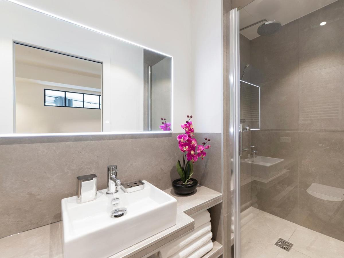 Livinparis - Luxury 3 Bedrooms Le Marais III المظهر الخارجي الصورة